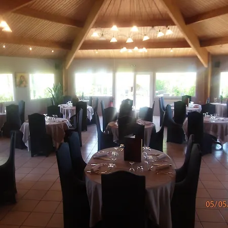 Le Saint Pierre ホテル モンクタン