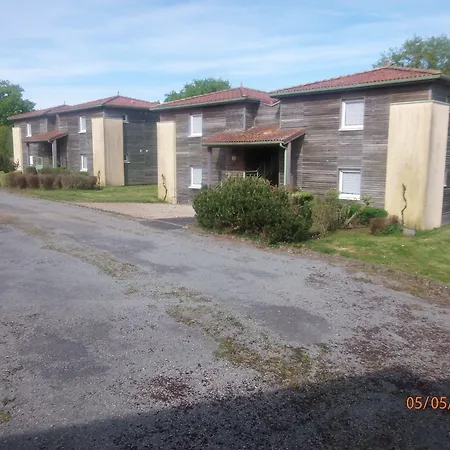 Le Saint Pierre モンクタン